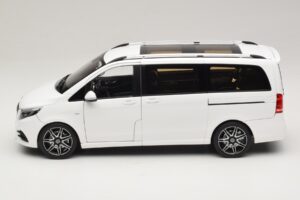 Mercedes V-Class W447 AMG Line Weiß Norev 1:18 183876 Metall — Bild 5 von 8