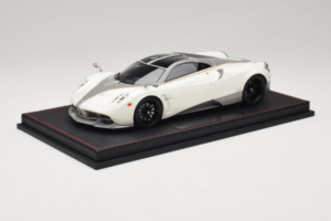 Pagani Huayra Luminous Green AB 1:18 REMC041 Resin — Bild 2 von 7