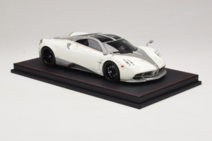 Pagani Huayra Luminous Green AB 1:18 REMC041 Resin — Bild 4 von 7