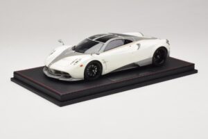Pagani Huayra Luminous Green AB 1:18 REMC041 Resin — Bild 2 von 7