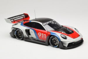 Porsche 911 992 GT3 R Rennsport GT Spirit 1:18 GT495 Resin — Bild 4 von 6