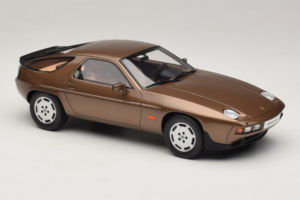 Porsche 928 S Tobacco Metallic GT Spirit 1:18 GT1005 Resin — Bild 4 von 6