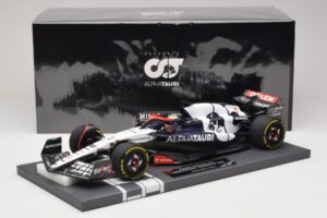 Scuderia AlphaTauri AT04 D. Ricciardo Hungarian GP 2023 Minichamps 1:18 117231203 Resin — Bild 7 von 7