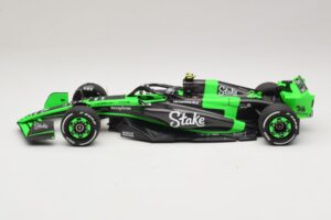 Stake Kick Sauber C44 G. Zhou Emilia Romagna GP 2024 Minichamps 1:18 117240124 Resin — Bild 3 von 7