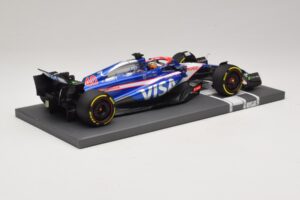 Visa Cash App RB VCARB 01 A. Iwasa FP1 Japanese GP 2024 Minichamps 1:18 117240440 Resin — Bild 2 von 7