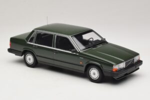 Volvo 740 GL Dunkelgrün Minichamps 1:18 155171702 Metall — Bild 4 von 6
