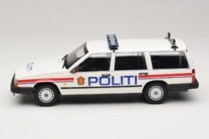 Volvo 740 GL Kombi Politi Norway Minichamps 1:18 155171796 Metall — Bild 3 von 6