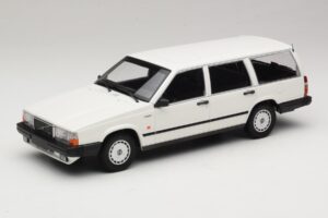 Volvo 740 GL Kombi Weiß Minichamps 1:18 155171772 Metall