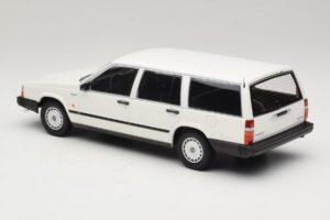 Volvo 740 GL Kombi Weiß Minichamps 1:18 155171772 Metall — Bild 5 von 6