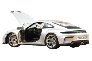 Porsche 911 992.2 GT3 Touring Package GT Silver Metallic Norev 1:18 187002 Metall — Bild 2 von 5
