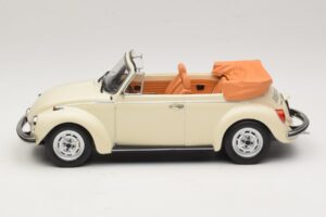 Volkswagen 1303 Cabrio Cream White Norev 1:18 188535 Metall — Bild 3 von 6