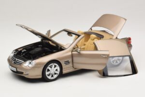 Mercedes SL500 R230 Travertine Beige Norev 1:18 183843 Metall — Bild 2 von 9