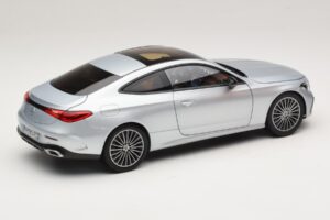 Mercedes CLE C236 Coupé Hightech Silver Norev 1:18 183939 Metall — Bild 3 von 8
