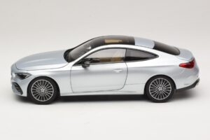 Mercedes CLE C236 Coupé Hightech Silver Norev 1:18 183939 Metall — Bild 4 von 8