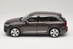 Audi Q7 4M Argus Brown Minichamps 1:18 5011407615 Metall — Bild 4 von 8