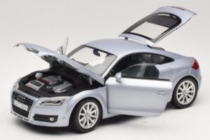 Audi TT 8N Silverblue Metallic Minichamps 1:18 100015020 Metall — Bild 2 von 8