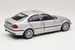 BMW 3-Series E46 6-Cylinder Silber UT Models 1:18 20512 Metall — Bild 2 von 6