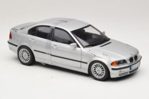 BMW 3-Series E46 6-Cylinder Silber UT Models 1:18 20512 Metall — Bild 4 von 6