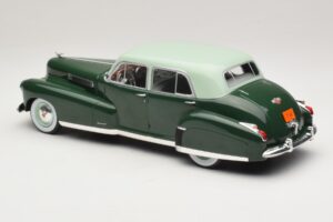 Cadillac Fleetwood Series 60 Special Grün MCG 1:18 MCG18657 Metall — Bild 5 von 6