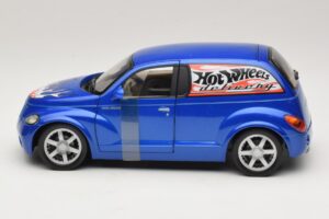 Chrysler PT Cruiser Lieferwagen Blau Hot Wheels 1:18 29616 Metall — Bild 3 von 7