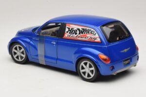 Chrysler PT Cruiser Lieferwagen Blau Hot Wheels 1:18 29616 Metall — Bild 6 von 7