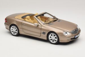 Mercedes SL500 R230 Travertine Beige Norev 1:18 183843 Metall — Bild 7 von 9