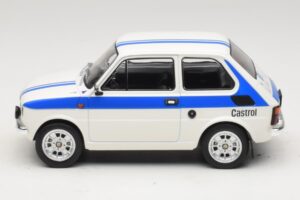 Fiat 126 Castrol Livery Weiß Blau MCG 1:18 MCG18666 Metall — Bild 3 von 6
