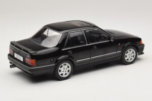 Ford Orion Mk2 RS Package Schwarz MCG 1:18 MCG18649 Metall — Bild 2 von 6