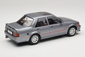 Ford Orion Mk2 RS Package Grau MCG 1:18 MCG18489 Metall — Bild 2 von 6