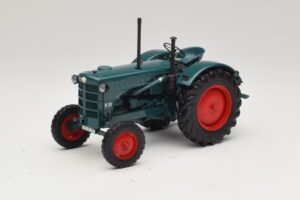 Hanomag R28 Traktor Grün Minichamps 1:18 Hanomag R28 Traktor Grün Minichamps 1:18 109153070 Metall