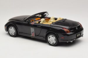 Lexus SC430 Cabriolet Schwarz Motormax 1:18 73119 Metall — Bild 5 von 6