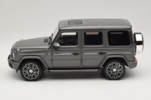 Mercedes G-Class W465 Classic Grey Norev 1:18 183035 Metall — Bild 3 von 6