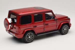 Mercedes G-Class W465 Hyacinth Red Norev 1:18 183037 Metall — Bild 2 von 6