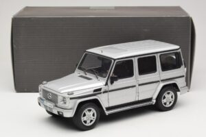 Mercedes G500 W463 LWB Händler Edition Silber AUTOart 1:18 B66962142 Metall — Bild 8 von 8