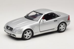 Mercedes SLK230 R170 AMG Roadster Silber UT Models 1:18 26152 Metall