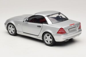 Mercedes SLK230 R170 AMG Roadster Silber UT Models 1:18 26152 Metall — Bild 7 von 8