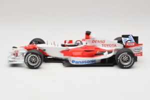 Panasonic Toyota Racing TF106 #11 J. Trulli 2006 Minichamps 1:18 AM59558L Metall — Bild 3 von 7