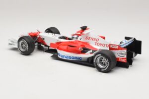 Panasonic Toyota Racing TF106 #11 J. Trulli 2006 Minichamps 1:18 AM59558L Metall — Bild 5 von 7