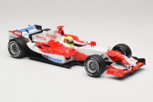 Panasonic Toyota Racing TF106 #12 R. Schumacher Presentation 2006 Minichamps 1:18 AM59553G Metall — Bild 4 von 6