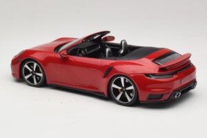 Porsche 911 992 Turbo S Cabriolet Dunkelrot Minichamps 1:18 PORSCHE007 Metall — Bild 5 von 6