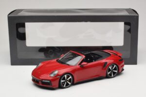 Porsche 911 992 Turbo S Cabriolet Dunkelrot Minichamps 1:18 PORSCHE007 Metall — Bild 6 von 6