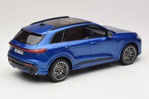 Audi SQ5 FY TFSI Ultra Blau Otto 1:18 OT1281 Resin — Bild 2 von 6