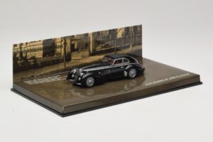 Alfa Romeo 8C 2900B Lungo Schwarz Minichamps 1:43 436120421 Metall — Bild 2 von 5