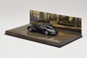 Alfa Romeo 8C 2900B Lungo Schwarz Minichamps 1:43 436120421 Metall — Bild 3 von 5