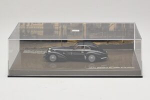 Alfa Romeo 8C 2900B Lungo Schwarz Minichamps 1:43 436120421 Metall — Bild 5 von 5