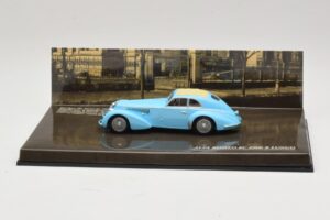 Alfa Romeo 8C 2900B Lungo Hellblau Minichamps 1:43 436120420 Metall