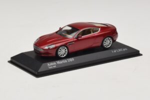 Aston Martin DB9 Rot Metallic Minichamps 1:43 400137340 Metall — Bild 2 von 4