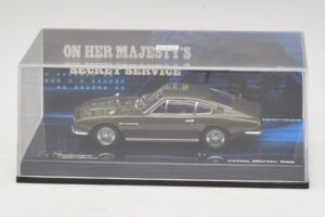 Aston Martin DBS On Her Majesty's Secret Service Minichamps 1:43 436137600 Metall — Bild 4 von 5