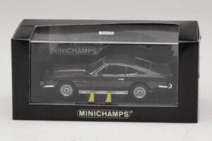 Aston Martin DBS On Her Majesty's Secret Service Mit Skiern Minichamps 1:43 436137600-P1 Metall — Bild 4 von 4