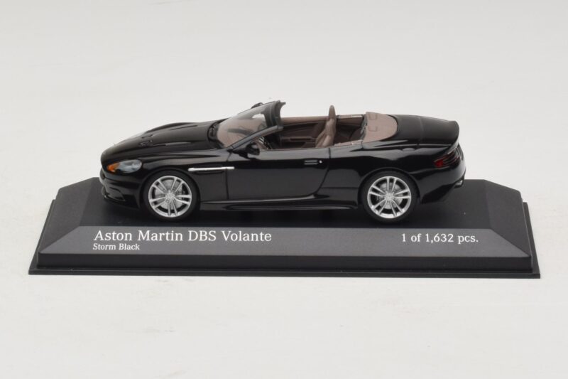 Aston Martin DBS Volante Schwarz Metallic Minichamps 1:43 400137930 Metall